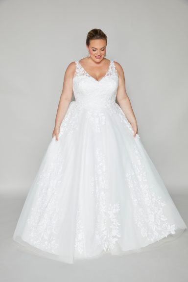 White Studio Curve Plus Size Wedding Dress