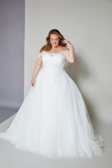 White Studio Curve - Plus Size Wedding Dress