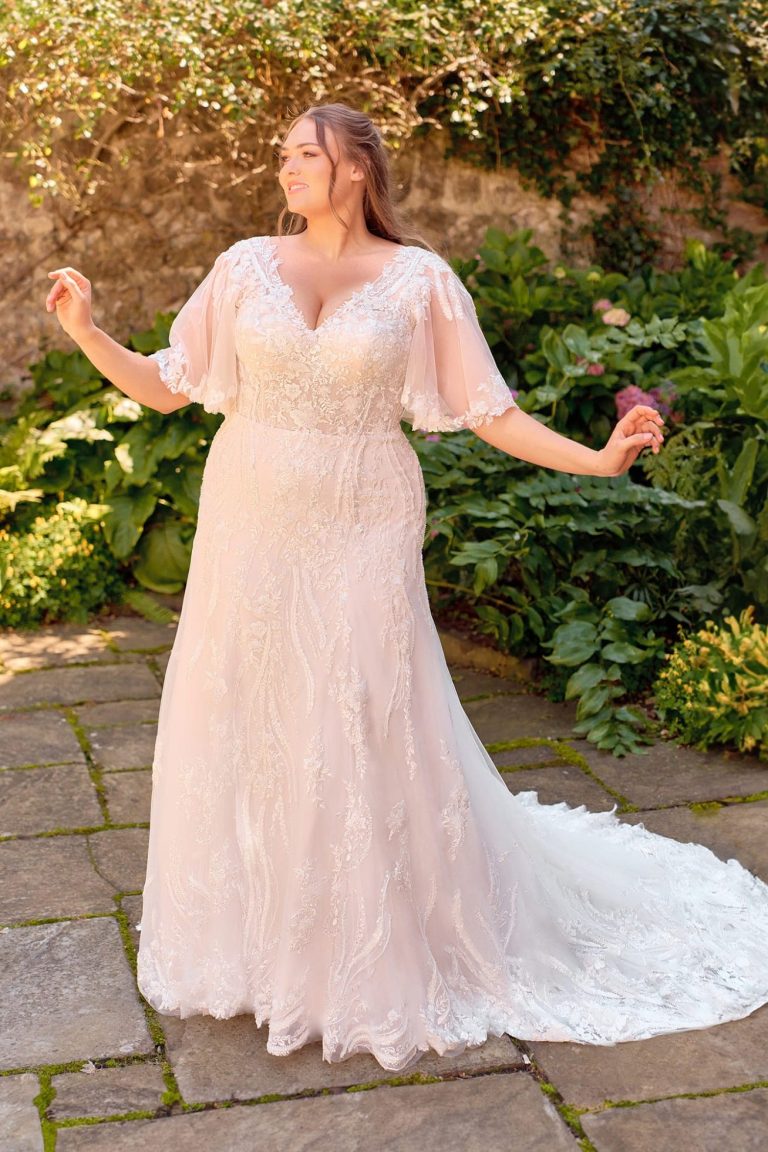 Dreams bridal wear sales